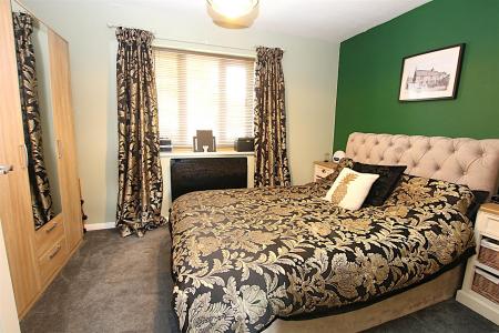 2 bedroom End of terrace house for sale in Marseilles Close, Duston