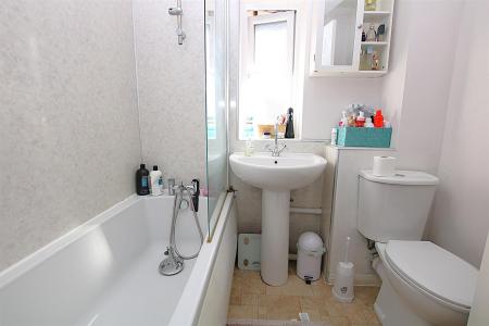 2 bedroom End of terrace house for sale in Marseilles Close, Duston