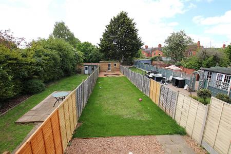 3 bedroom Terraced House for sale in Kingsthorpe Grove, Northampton