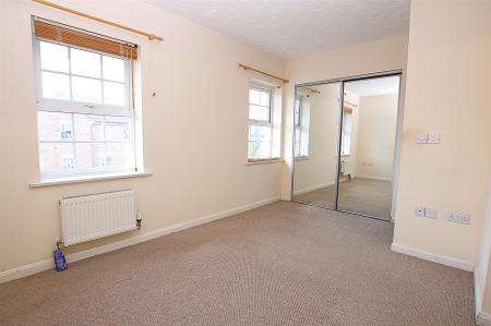 4 bedroom Terraced House for sale in Johnson Court, Northampton