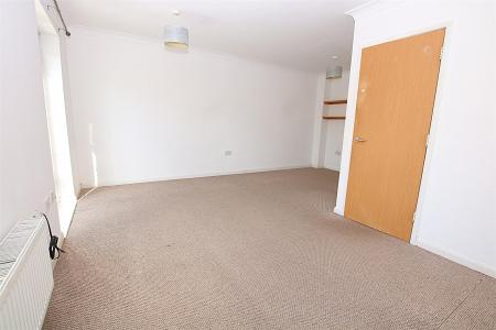 4 bedroom Terraced House for sale in Johnson Court, Northampton