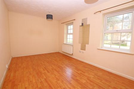 4 bedroom Terraced House for sale in Johnson Court, Northampton