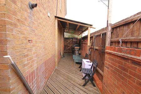 3 bedroom Semi-detached house for sale in Dixon Road, Kingsthorpe