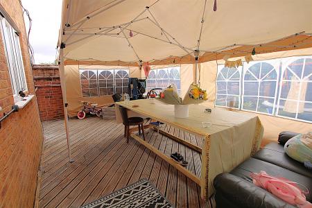 3 bedroom Semi-detached house for sale in Dixon Road, Kingsthorpe