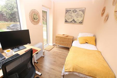 3 bedroom Detached house for sale in Hedgeway, East Hunsbury