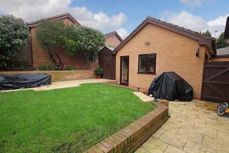 3 bedroom Detached house for sale in Hedgeway, East Hunsbury