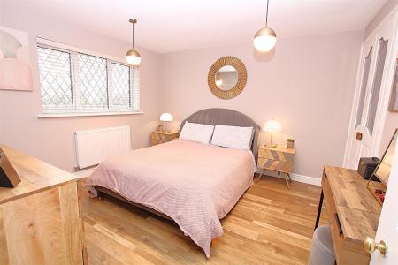 3 bedroom Detached house for sale in Hedgeway, East Hunsbury