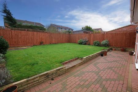 4 bedroom Detached house for sale in Fleetwind Drive, East Hunsbury