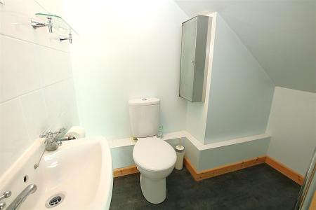 4 bedroom Semi-detached house for sale in Wellingborough Road, Northampton