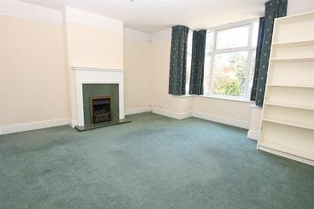 4 bedroom Semi-detached house for sale in Wellingborough Road, Northampton