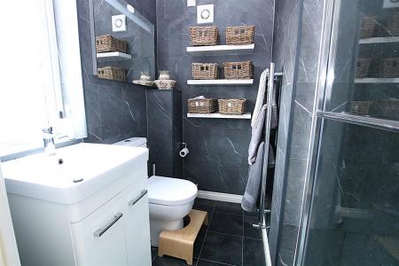 4 bedroom Detached house for sale in Sentry Close, Wootton