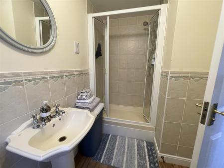 5 bedroom Detached house for sale in Siskin Close, Rugby