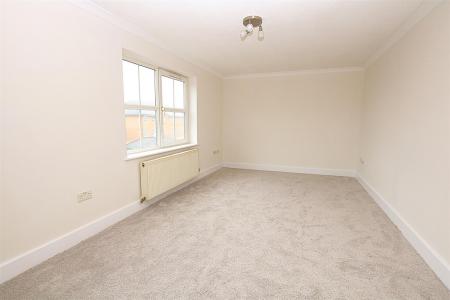 2 bedroom Flat for sale in Henry Bird Way, Northampton