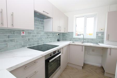 2 bedroom Terraced House for sale in Lindisfarne Way, East Hunsbury