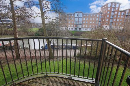 3 bedroom Terraced House for sale in Auctioneers Way, Northampton