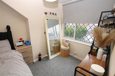 3 bedroom Semi-detached house for sale in Chalcombe Avenue, Kingsthorpe