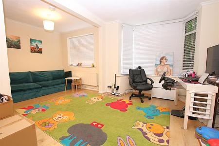 3 bedroom Semi-detached house for sale in Chalcombe Avenue, Kingsthorpe