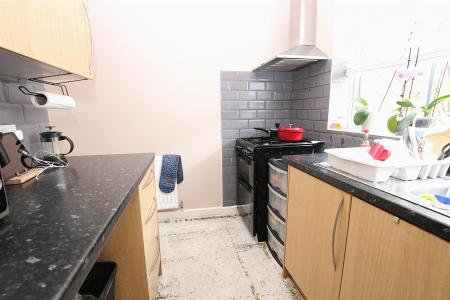 3 bedroom Semi-detached house for sale in Chalcombe Avenue, Kingsthorpe