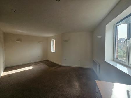 2 bedroom Flat to let in Broad Street, Northampton, NN1