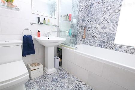 3 bedroom Semi-detached house for sale in Watering Lane, Collingtree