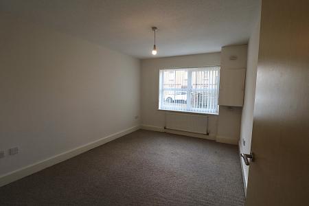 1 bedroom Flat to let in 22 Henry Bird Way, Southbridge, Northampton, NN4