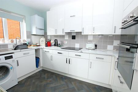 1 bedroom Flat for sale in Wootton Brook Close, East Hunsbury