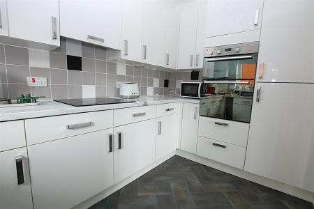 1 bedroom Flat for sale in Wootton Brook Close, East Hunsbury