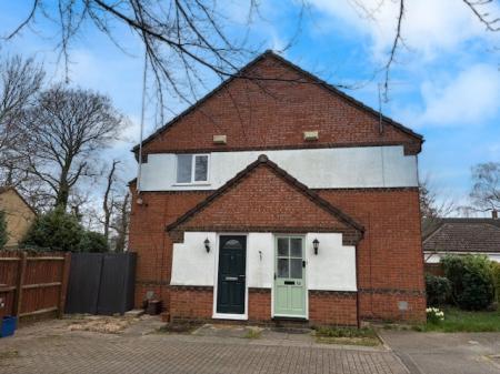 Mannington Gardens, East Hunsbury, Northampton, NN4