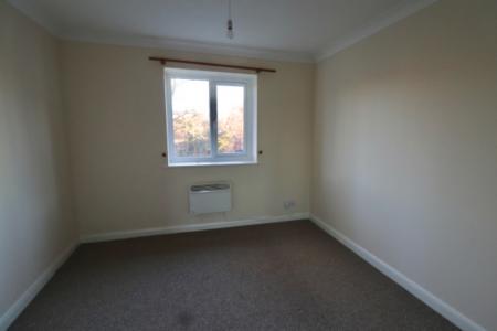 1 bedroom Terraced House to let in Longford Avenue, Little Billing, Northampton, NN3