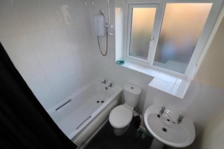 1 bedroom Terraced House to let in Longford Avenue, Little Billing, Northampton, NN3