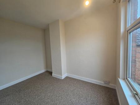 2 bedroom Terraced House to let in Essex Street, Semilong, Northampton, NN2