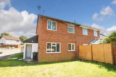 Bradmoor Court, Blackthorn, Northampton, NN3