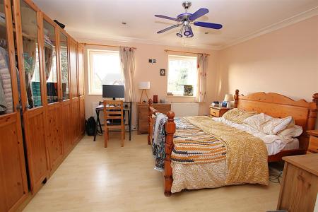 3 bedroom End of terrace house for sale in Mannington Gardens, East Hunsbury