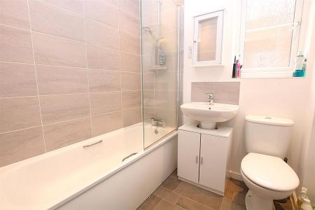 2 bedroom Semi-detached house for sale in Hill Fort Close, West Hunsbury