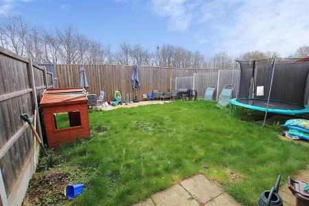 2 bedroom Semi-detached house for sale in Hill Fort Close, West Hunsbury