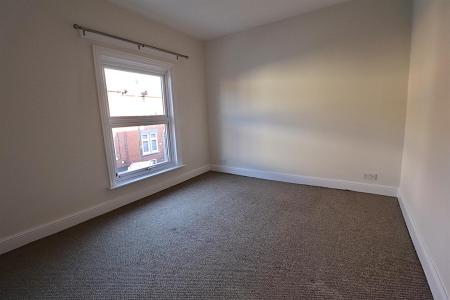 2 bedroom Terraced House for sale in INVESTORS, 6.4% return, Hervey Street, Northampton