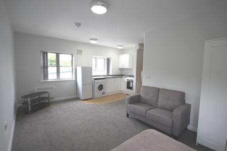 1 bedroom Studio flat to let in Duncan Close, Moulton Park, Northampton, NN3