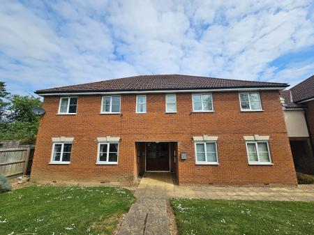 Manning Road, Moulton, NN3