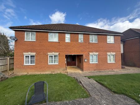 Manning Road, Moulton, NN3