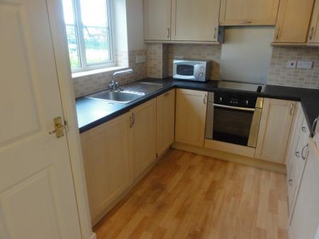 2 bedroom Flat to let in Manning Road, Moulton, NN3