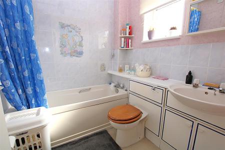 3 bedroom End of terrace house for sale in Medellin Hill, Southfields