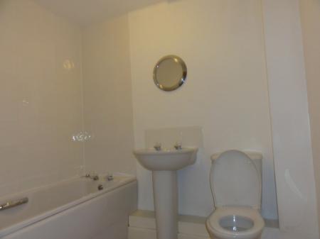 2 bedroom Flat to let in 22 Henry Bird Way, Southbridge, Northampton, NN4