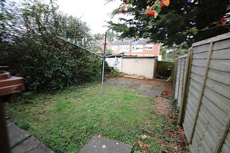 2 bedroom Maisonette to let in Conifer Rise, Westone, Northampton, NN3