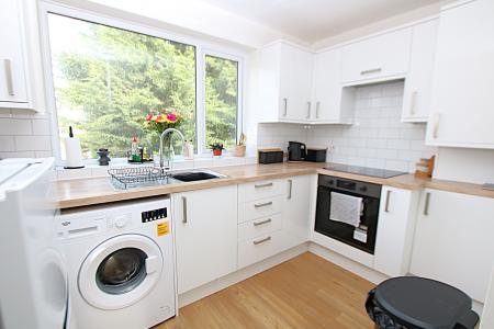 2 bedroom Maisonette to let in Conifer Rise, Westone, Northampton, NN3