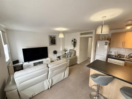 1 bedroom Flat for sale in Cambridge Street, Rugby