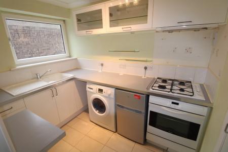 1 bedroom Flat to let in Landcross Drive, Abington, Northampton, NN3