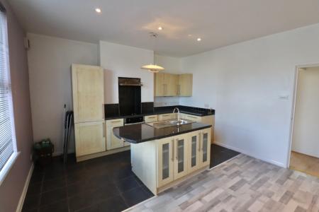 1 bedroom Flat to let in Abington Avenue, Abington, Northampton, NN1