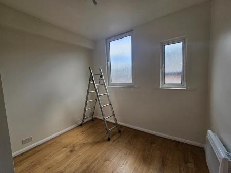 1 bedroom Flat to let in Abington Avenue, Abington, Northampton, NN1