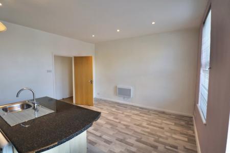 1 bedroom Flat to let in Abington Avenue, Abington, Northampton, NN1