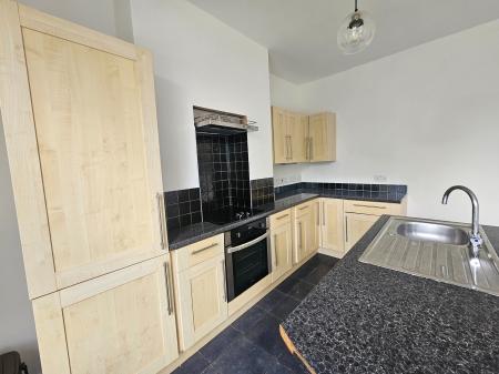 1 bedroom Flat to let in Abington Avenue, Abington, Northampton, NN1